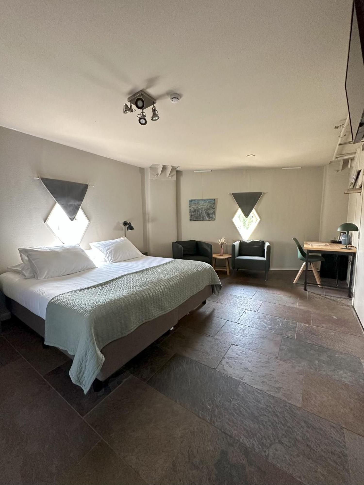 Hotel De Watertoren Дордрехт Екстериор снимка