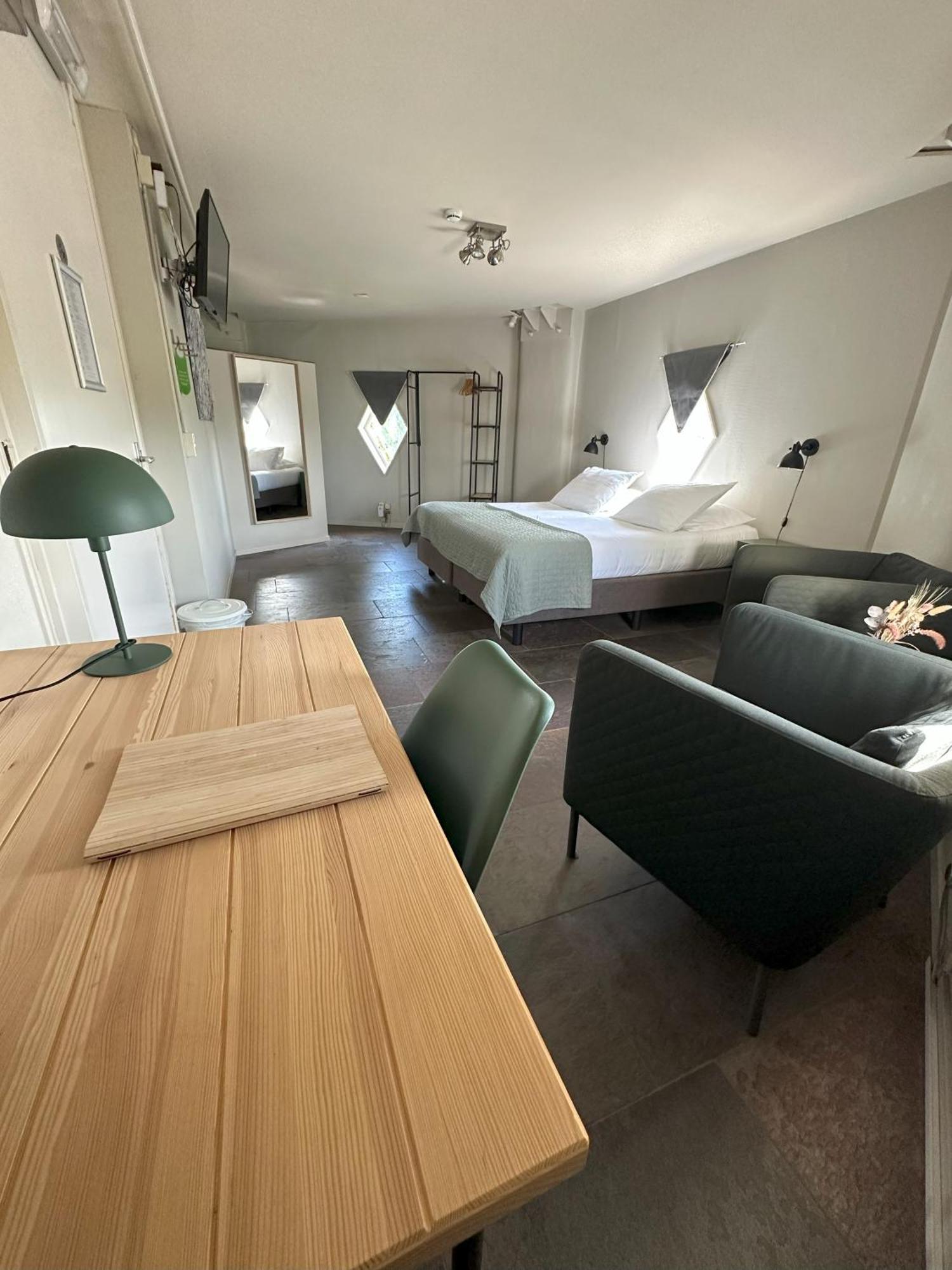 Hotel De Watertoren Дордрехт Екстериор снимка